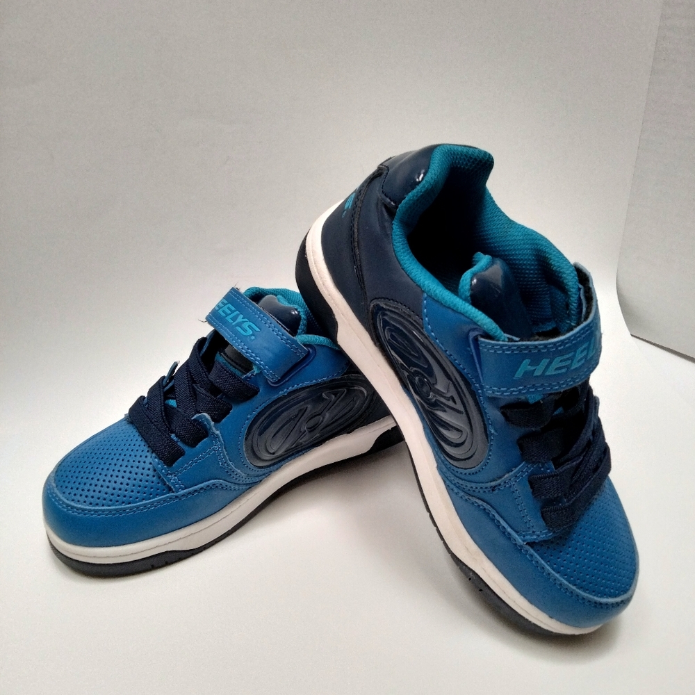 Heels Boys blue rolling walking sneakers